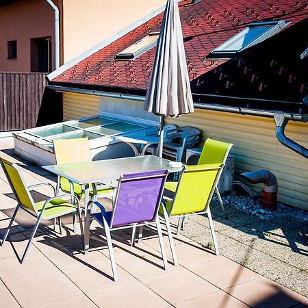 Apartmany Batelov エクステリア 写真