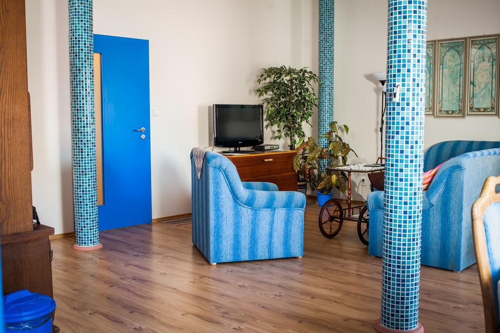 Apartmany Batelov エクステリア 写真