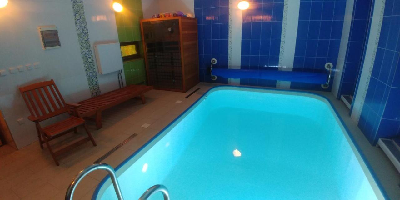 Apartmany Batelov エクステリア 写真